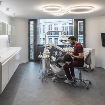 Slider image (6) Soho Dental Clinic